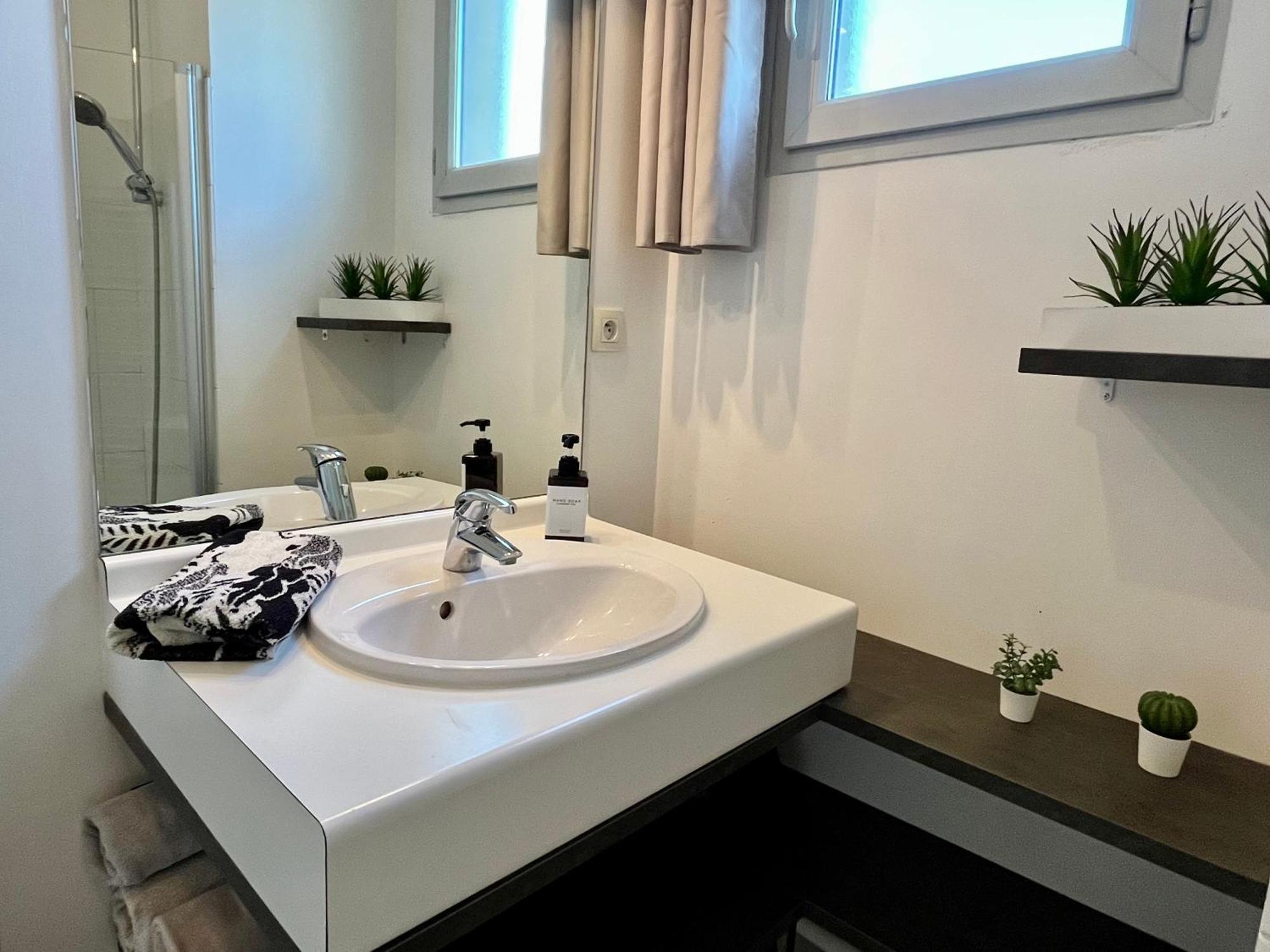 Bngo I Immense Rooftop Lyon I 2 Chambres, 4 Places Parkings, 2 Immenses Terrasses, 8 Personnes Eksteriør bilde